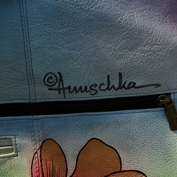 Host pick! 🎉 Anuschka painted leather large hobo bag like new - Picture 4 of 17